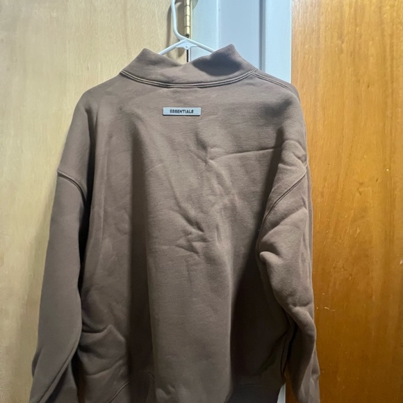 Fear of God Essentials Men’s Brown mock neck sweatshirt (NEVER worn) size S - Picture 2 of 5